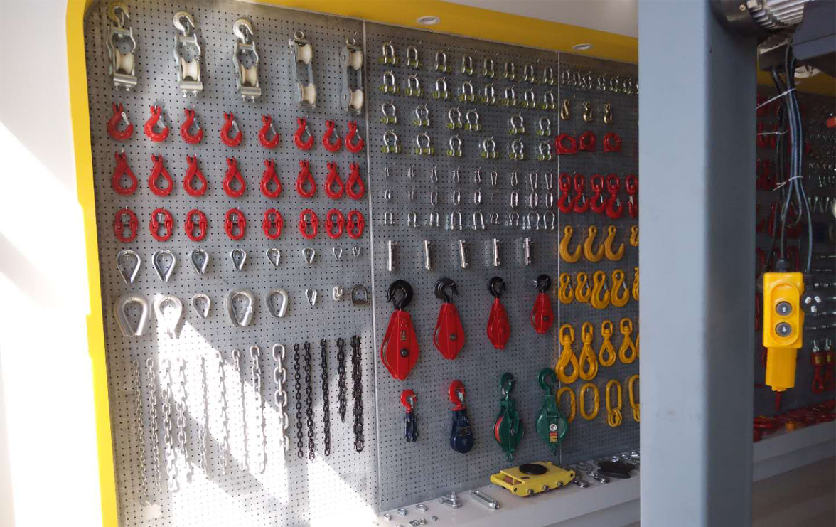 High strength rigging accessories