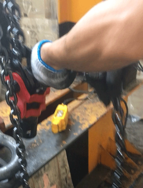 Upside down and upside down of climbing frame electric hoist
