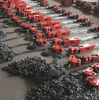 The specification of electric hoist for climbing frame